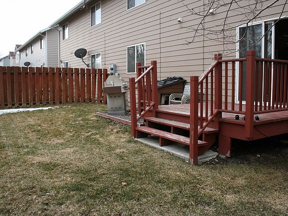 5th image of 304 Golden Valley Dr