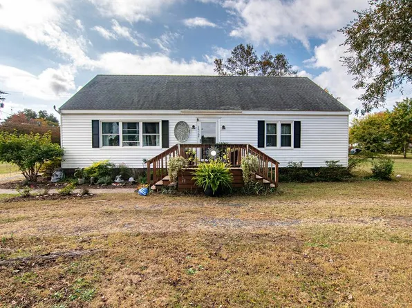 24168 Catherine St, Parksley, VA 23421