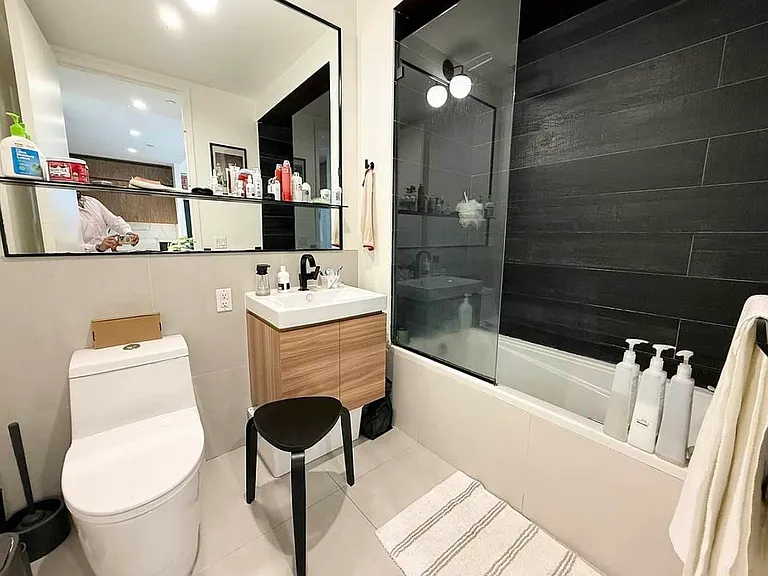 1326 Ocean Ave #7G — Photo 4
