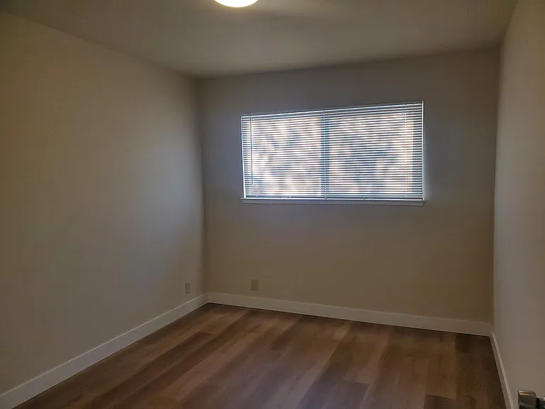 1590 Detroit Ave — Photo 8