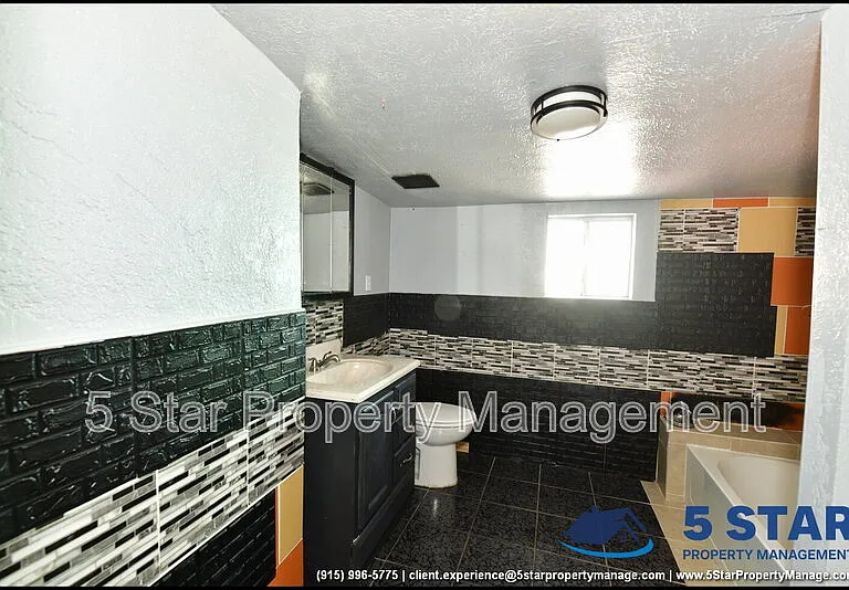 4425 La Luz Ave — Photo 33