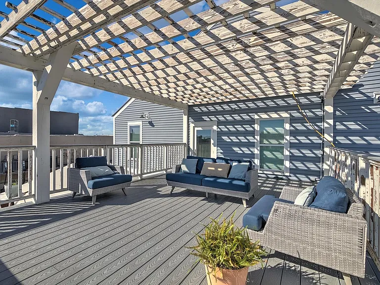 2401 Market St #101 — Photo 23