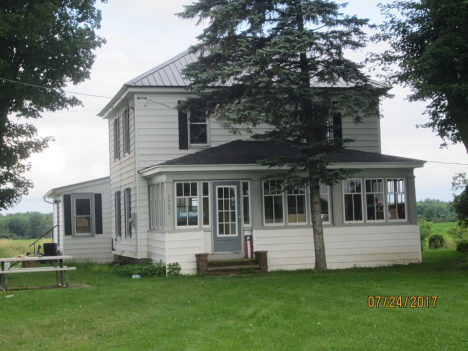Front of the house_01112019