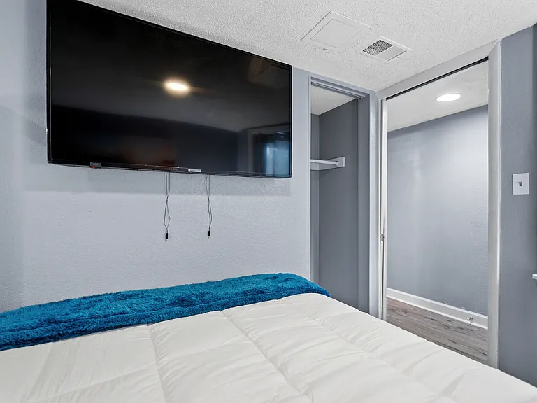 1304 N Ocean Blvd — Photo 38