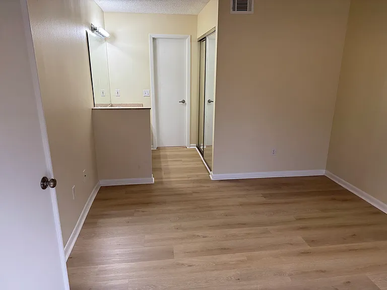 4167 Palm Bay Cir #C — Photo 7