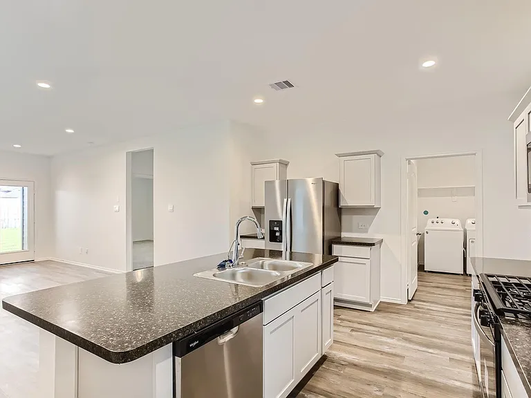 5703 Redstone Gardens Dr — Photo 8