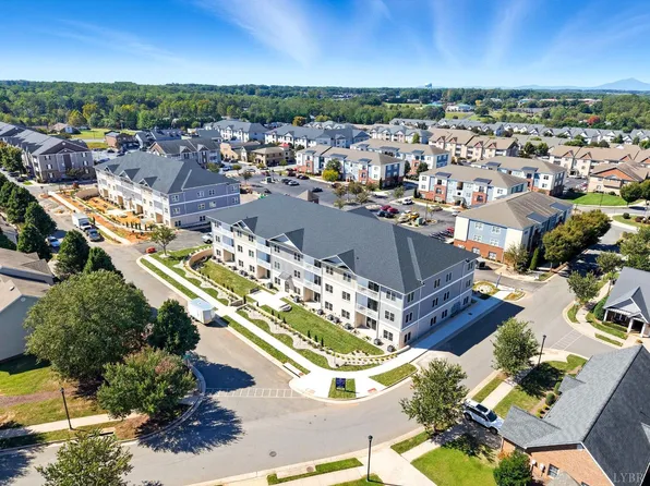 419 Rotunda St #2007, Lynchburg, VA 24502
