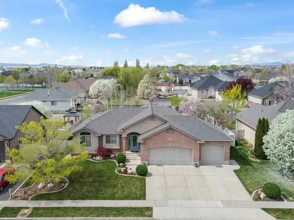 1872 S 2265 W, Syracuse, UT 84075