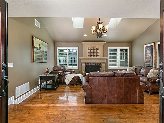 3rd image of 13481 Calle Colina