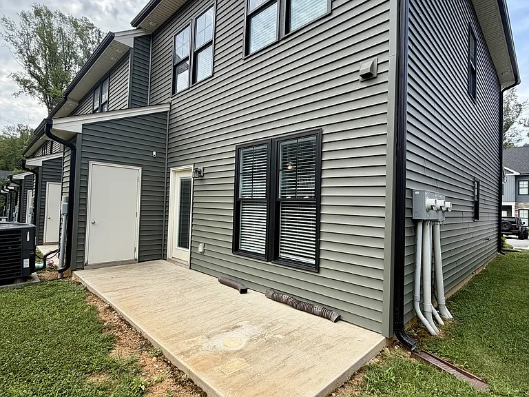 52 Cuddington Ln #1 — Photo 38