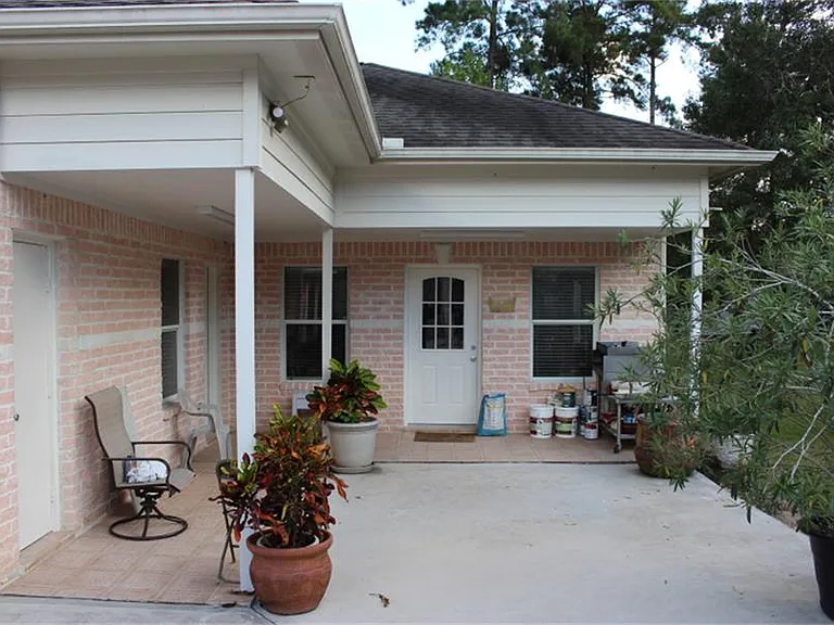 19708 Oaka Ct — Photo 8
