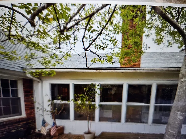 5483 Crescent Ln — Photo 35