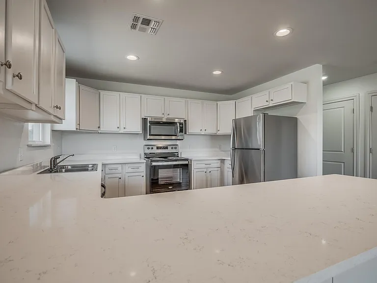 816 W Nevada Ave — Photo 12