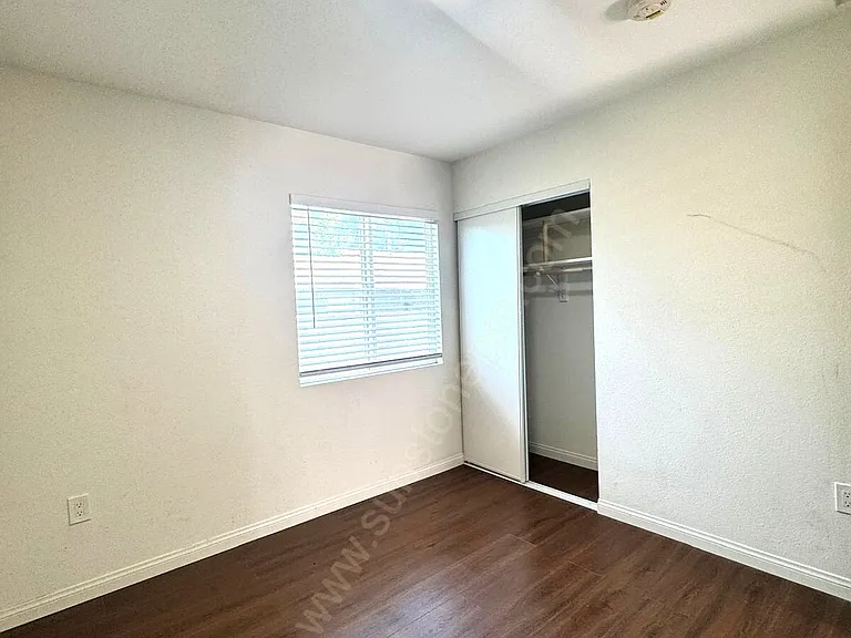 704 W Foothill Blvd — Photo 12