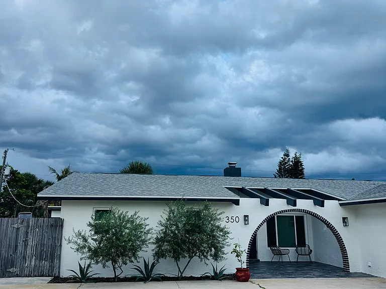 350 Pine Tree Dr — Photo 5