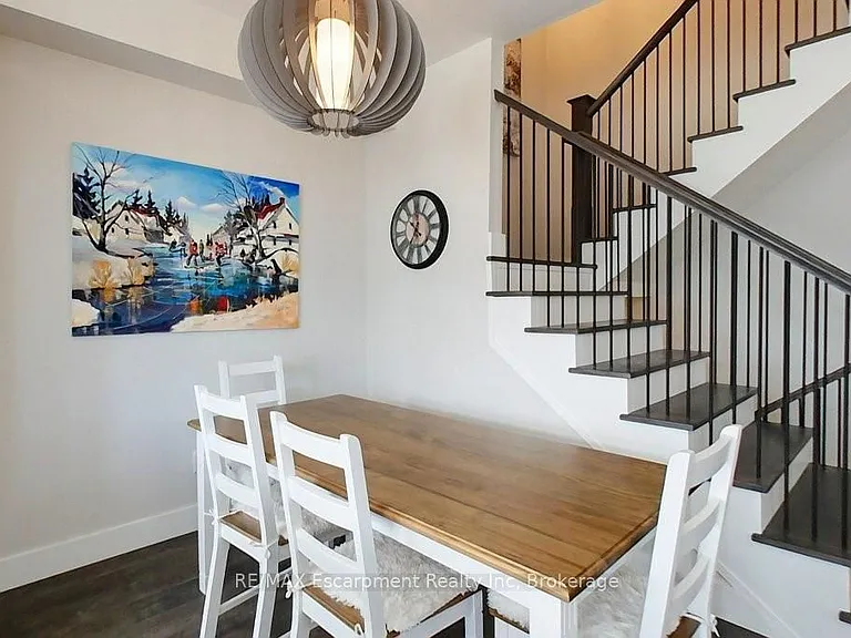 212 Courtland St — Photo 17