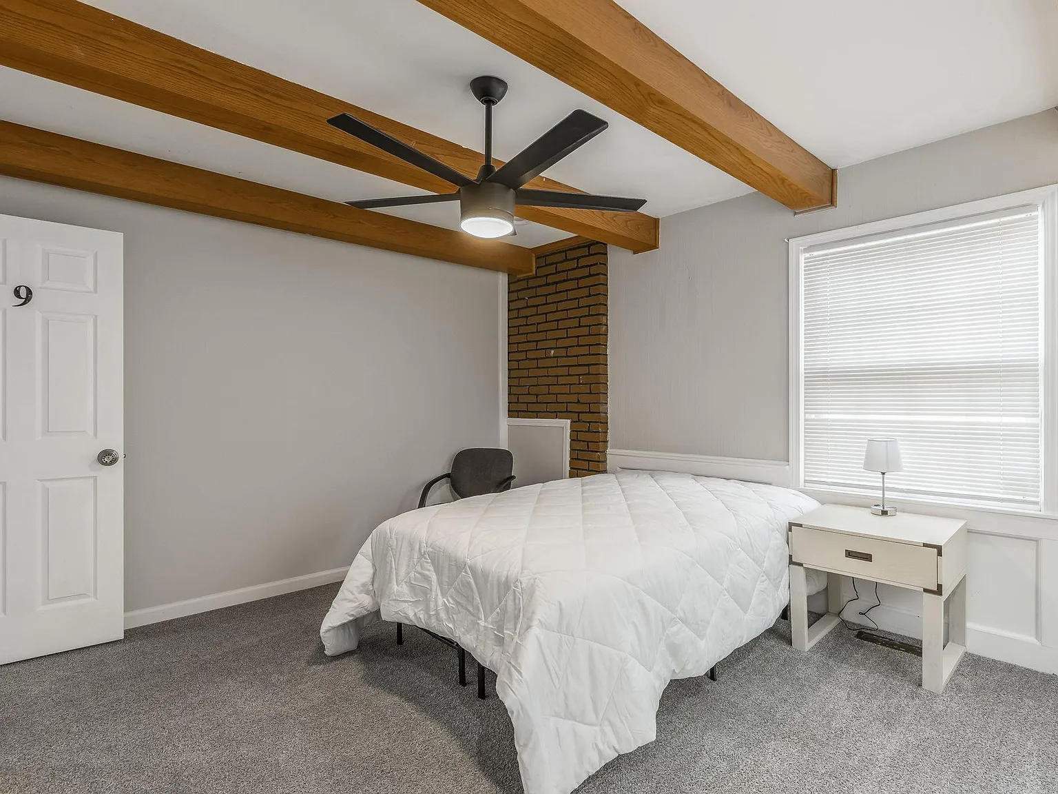 4 bed, 3.0 bath, 2436 sqft, $776 — Photo 2