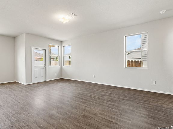5th image of 2410 Applewhite Meadows