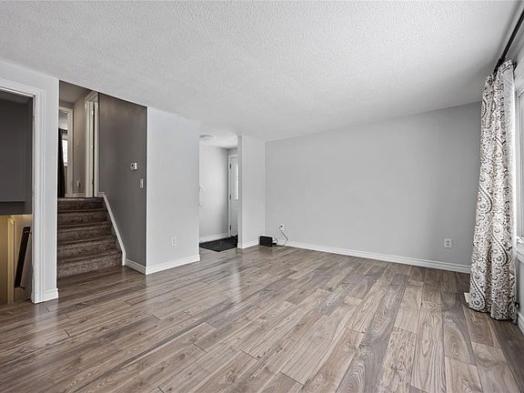 5th image of 407 Murphy Rd