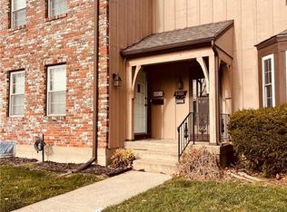 6803 N Askew Cir, Kansas City, MO 64119