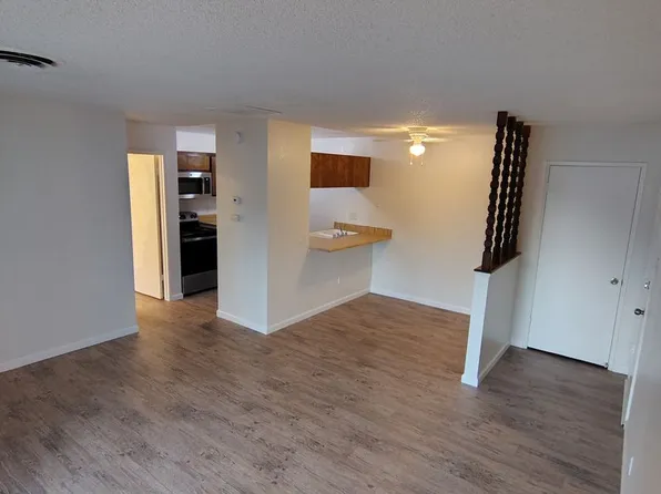 2401-043 Christmas Tree Ln, Bakersfield, CA