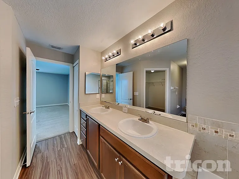 113 Solis Dr — Photo 10