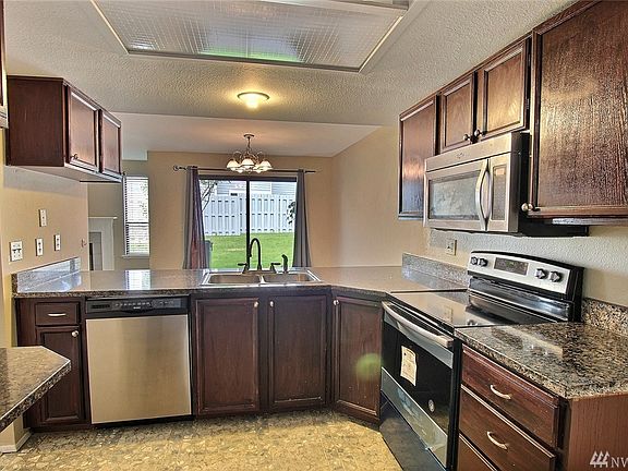 3rd image of 10910 SE 251st Pl #41C