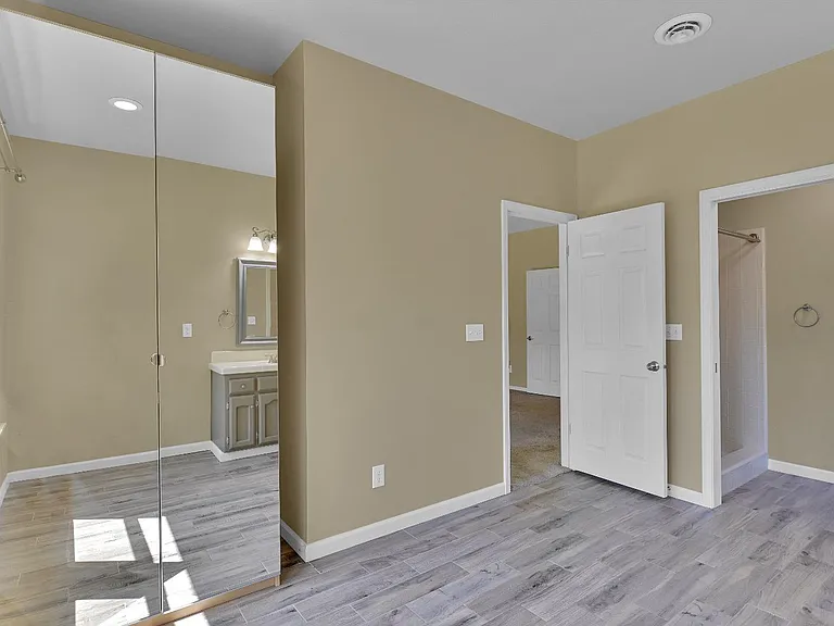 722 Mariner Loop — Photo 34