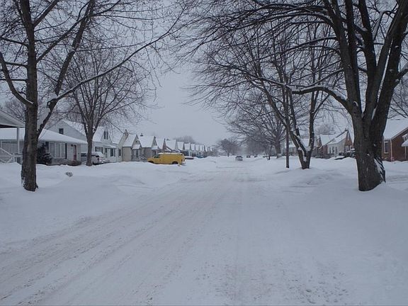 5th image of 2614 Brookdale Ave
