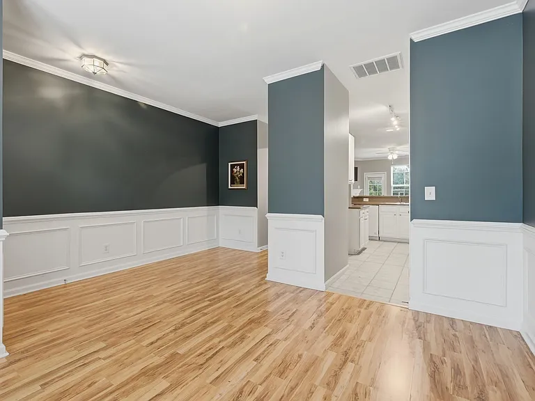 221 Grey Elm Trl — Photo 9