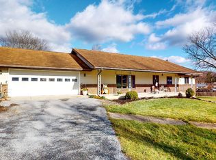2206 Mahaffey Ln, Williamsport, PA 17701