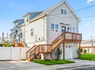 15 Washington Ave, Keansburg, NJ 07734
