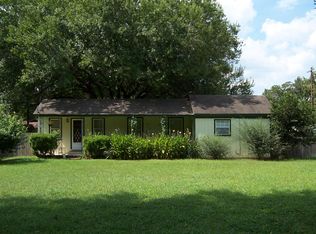 603 Marburger St, Smithville, TX 78957