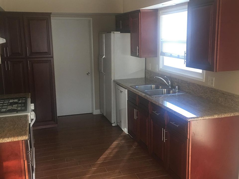 1st image of 823 Caballo Ave
