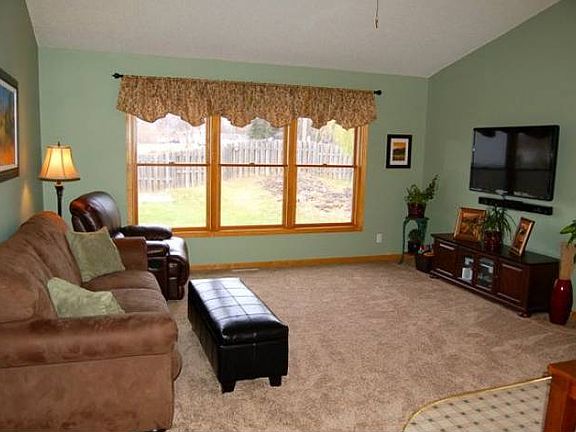 All New Carpet & Paint!