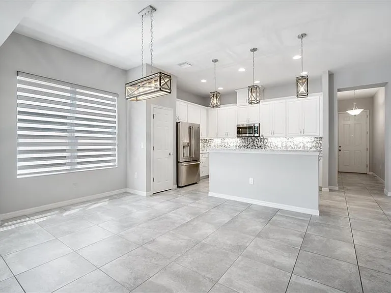 6523 Watson Rd — Photo 9
