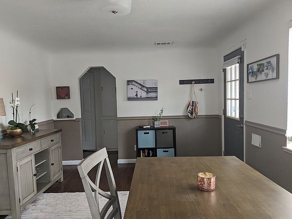Front room/Dining Room