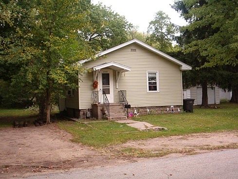 1st image of 2048 Elizabeth St