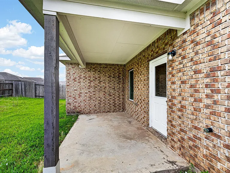 2429 Abbot Brook Dr — Photo 35