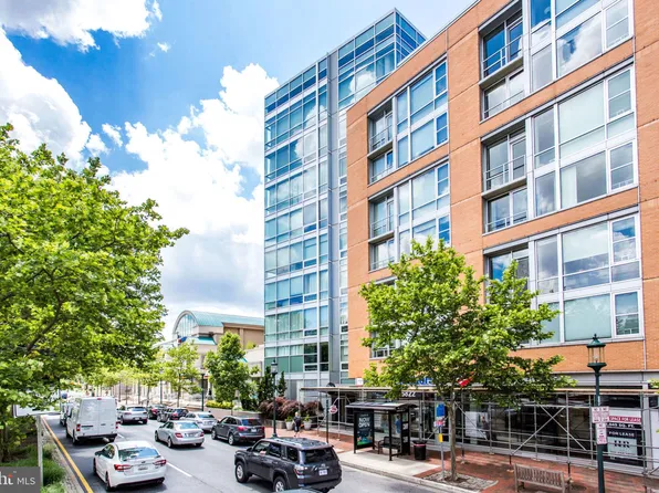 6820 Wisconsin Ave #3008, Bethesda, MD 20816
