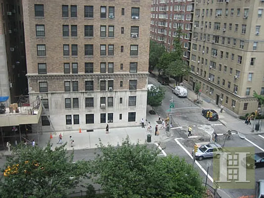 Rented by Halstead Real Estate | media 22