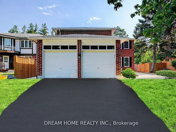 23 Manorcrest St, Brampton, ON L6S 2W7