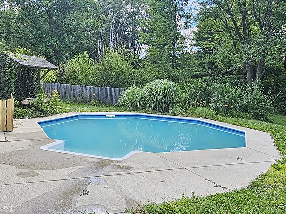 5th image of 5731 Daphne Dr