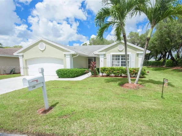 2585 SE 7th Pl, Homestead, FL 33033