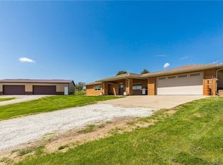 1053 25th Pl, Pleasantville, IA 50225
