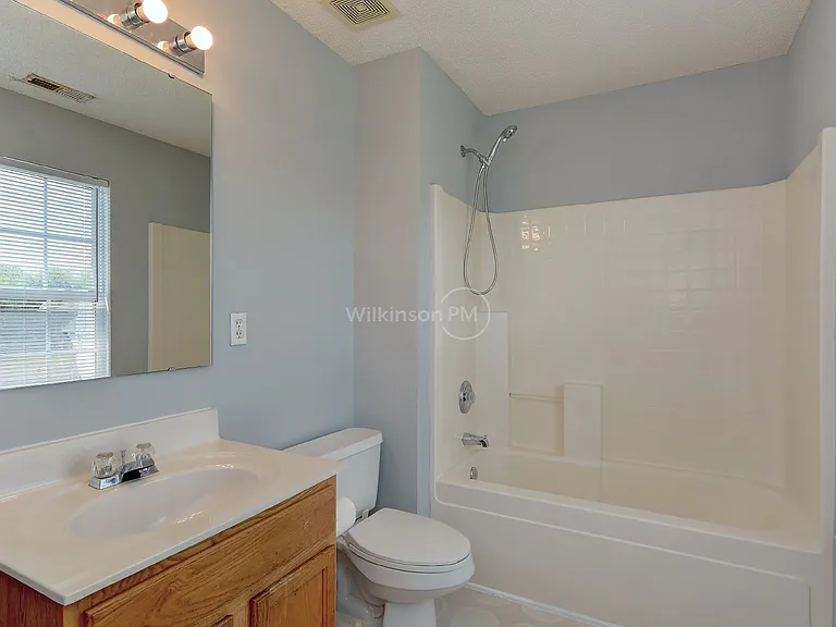 10420 Yellow Rose Ln — Photo 9