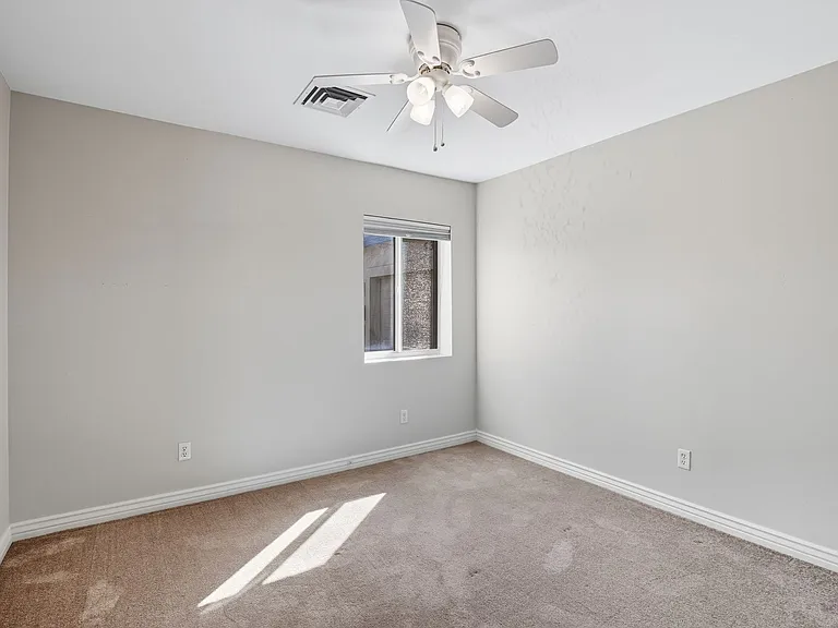 6326 N 14th Pl — Photo 24