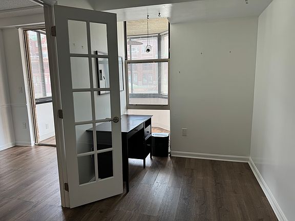4th image of 24 Courthouse Sq APT 102