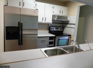 4504 Cinnamon Ridge Trl, Saint Paul, MN 55122