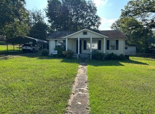 894 Fish Hatchery Ln, Eastaboga, AL 36260